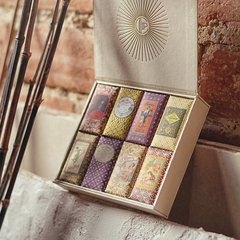 8 mini soaps Fantasia Gift Box
